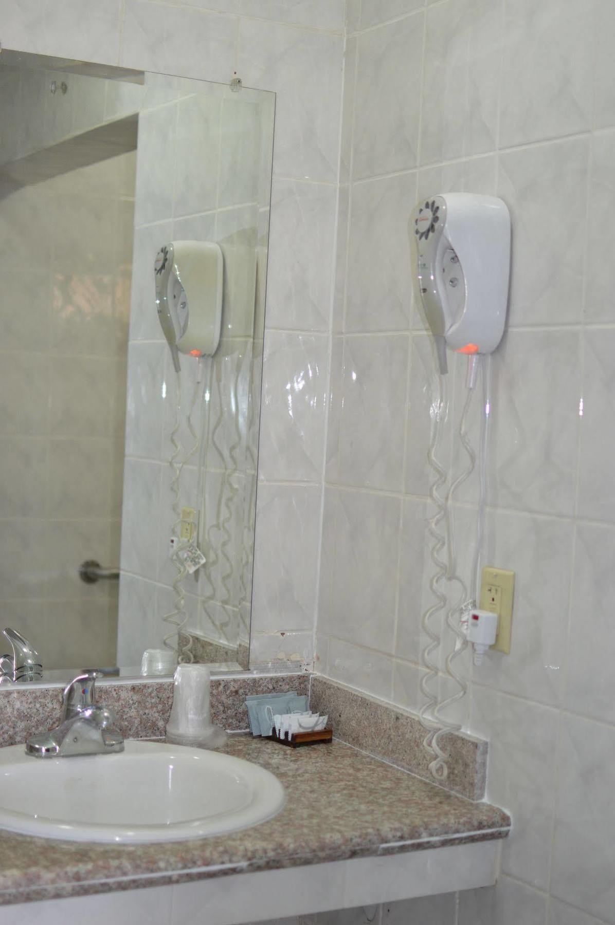 Travel Eagle Inn Motel Лонг Бич Экстерьер фото